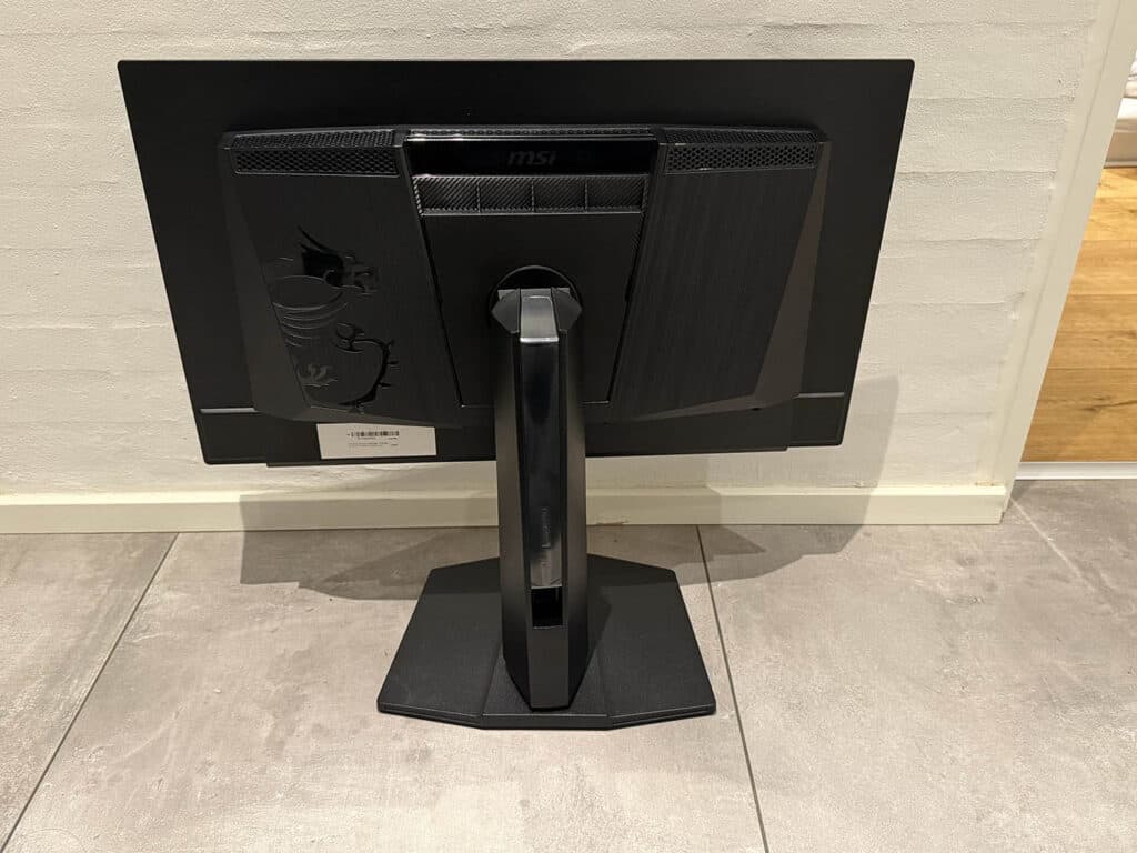 MSI MPG 272URX Rear View
